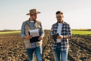 ALCEDO si NATUREVO ofera consultanta agricola pentru fermieri